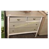 Cute old dresser. Drawers might need a little