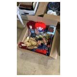assorted raggedy ann dolls