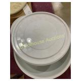 Pampered chef bowl with lid 3 cup size