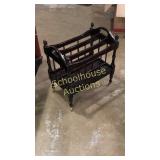 Rolling magazine rack