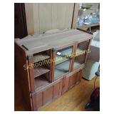 Unique vintage cabinet (approx 5ft wide 3.5 ft