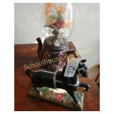 Teapot flower & cast iron horse
