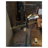 Platform feed scales