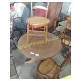 36" Round table & 2 unmatched chairs