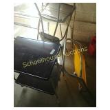 Lot of 5 (All fold!) 4 chairs and table