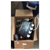 Outdoor lighting
Hollywood sign
Extension cord