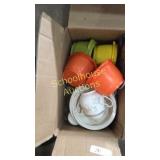 Tupperware and dishes