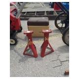 Pair of jack stands