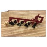 Ertl International plow (0600SF00)