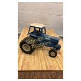 Ertl 818-619 Ford TW 20. Larger size