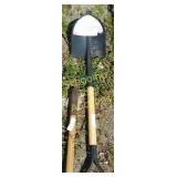 Short round nose shovel