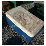 Igloo cooler