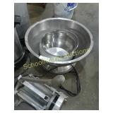 2 stainless mixing bowls