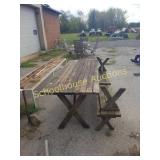 Picnic table and 2 benches. Table needs a lil