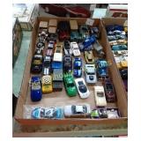 Small metal cars x30 in box