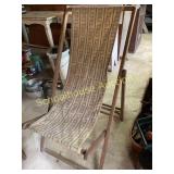 Collapsible wooden beach chair