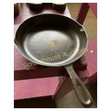 Cast iron skillet 10 1/2" sits flat stamped Korea