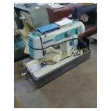 Good housekeeper sewing machine 4000 with case