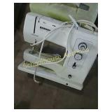 Bernina sewing machine only 830E no case or