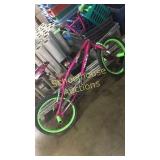 Girls freestyle trouble maker 20" bicycle