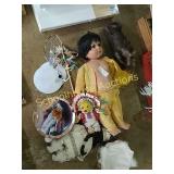 Indian group * stand & 1 large doll with extras