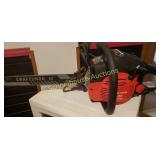 Craftsman 16 inch chainsaw. Has compression.