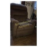 La-z-boy recliner. Brown.