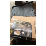 Floor liners looks like they would fit a SUV or