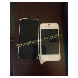 Pair of small early iphones unsure if work