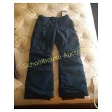 Boulder kids snow pants sz lg. Missing button