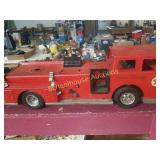 Texaco fire chief metal truck. About 13in long