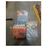 Group of 3 toys. Ideal flying pizza, paper doll,