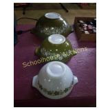 3pc green flower pyrex mixing bowl set