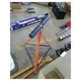 Adjustable height stand