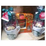 Assorted hot cocoa sets