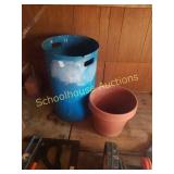 Plastics can and plastic planters