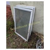 2 vinyl windows