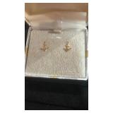 14k gold anchor earrings in gift box