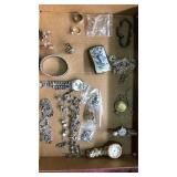 Flat of assorted jewelry