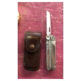 Leatherman Wave multi tool in leather case