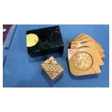 Oriental lot. Lacquer trinket box, wood mini