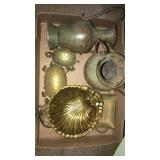 Flat of misc brass