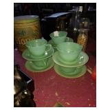 Fire king jadeite 6 cups and saucer