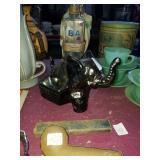 Brown Pottery elephant cigar holder and ashtray