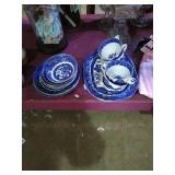 Set of blue dishes marked England.
1 tray, 6