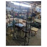 Rolling clothes rack