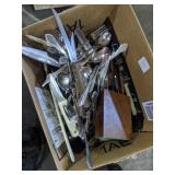 Flatware, knives other utinsels