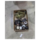 Door knobs and drawer pulls