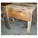small primitive work bench