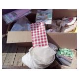 Vtg Cloth, Lace & Paper Table Linens & Trim